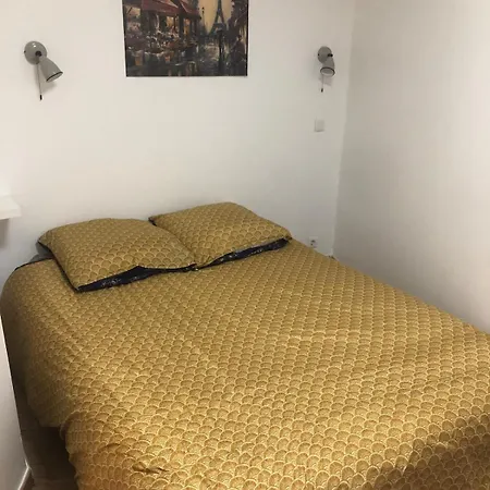 Cozy And Comfortable 2-room In *